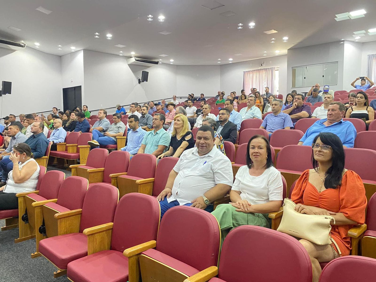 Vice-Prefeito Édson esteve cumprindo agenda representando o Prefeito Clóvis do Banco em Ivinhema