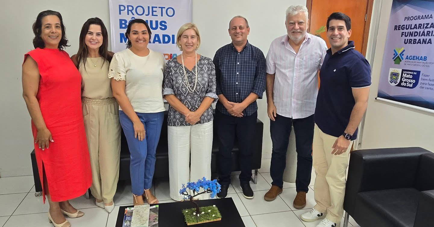 Prefeito Clóvis do Banco Busca parceria junto a Agehab para construção de mais 50 unidades habitacionais