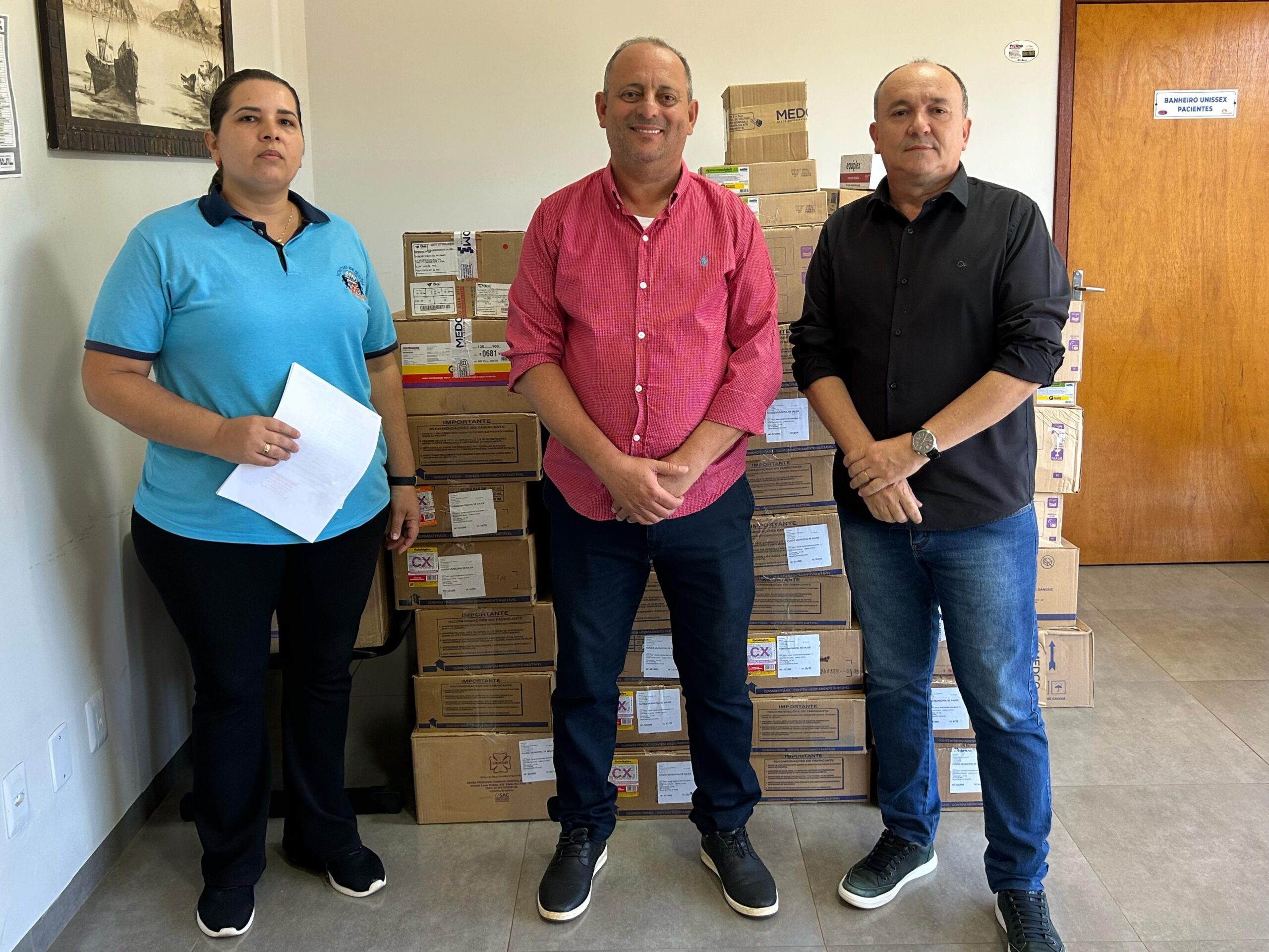 Prefeitura de Taquarussu, através da Secretaria Municipal de Saúde,adquiriu diversos tipos de medicamentos para atender as necessidades da Farmácia Básica do Posto de Saúde e Hospital