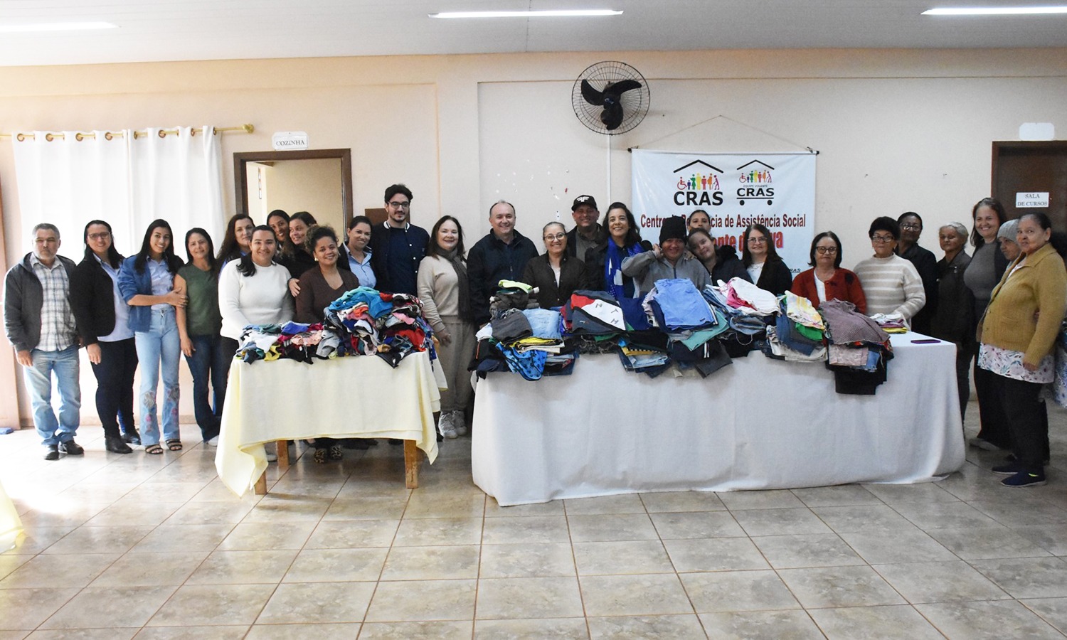 Campanha Varal Solidário arrecada centenas de peças de roupas para doação