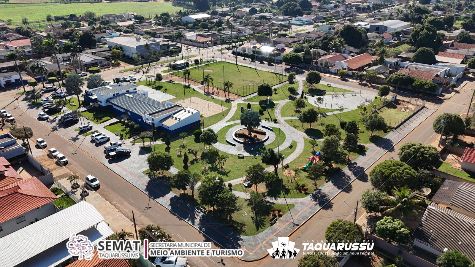 Hoje é dia de Praça!