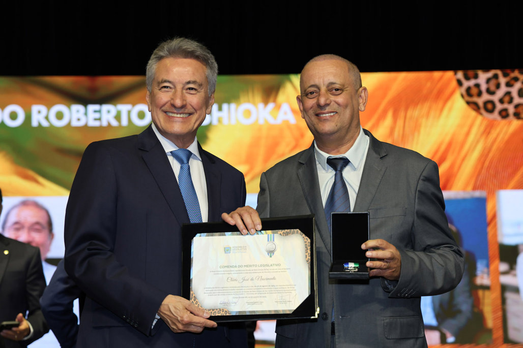 Prefeito Clóvis do Banco é homenageado em Campo Grande